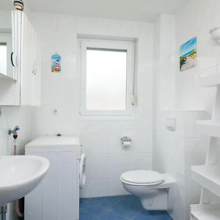 Meerzeit By Interhome Trassenheide